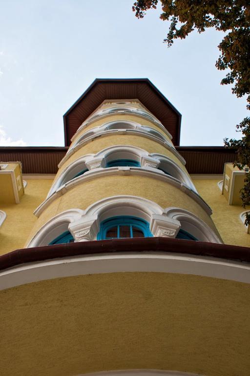Hotel Cerna Бэиле-Еркулане Экстерьер фото